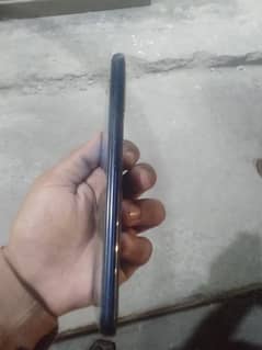 vivo y19 All ok set Box nd charger available