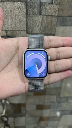 Apple Watch series 8 GPS 45mm with box