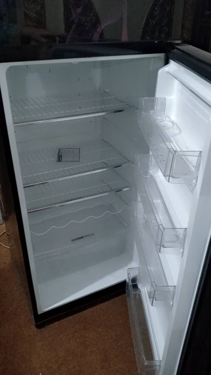 Pel large size new refrigerator for sale 1