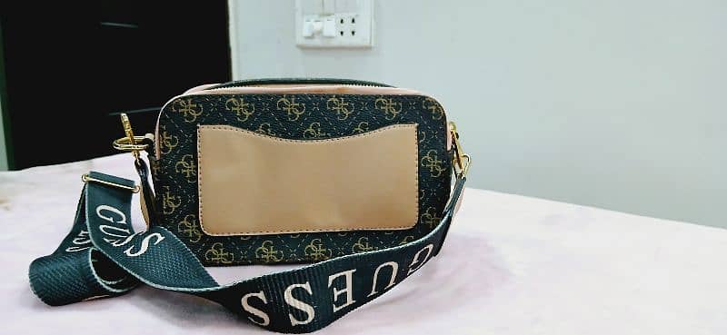 Original "GUESS" handbag imported from Turkey , 1 month used "BAG" 6