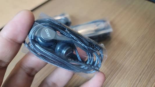 Samsung original handfrees (Made in Vietnam)