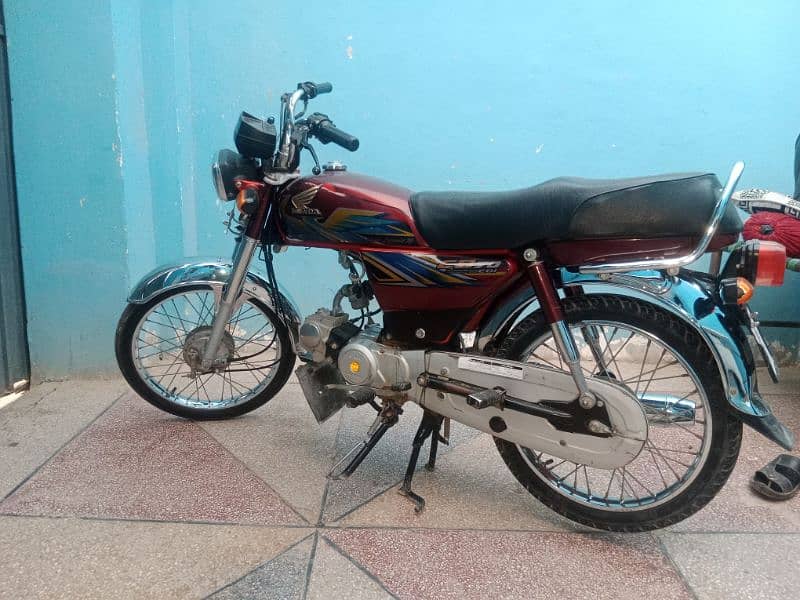 Honda CD 70 6