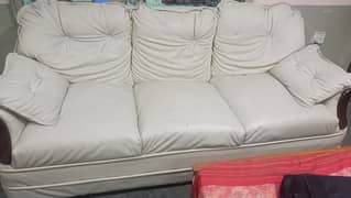 leather 5 seater sofa in good condition
