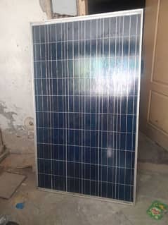 250 watt 4 solar panels available