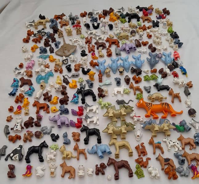 Lego Mini Figures and Characters diffrnt prices 19