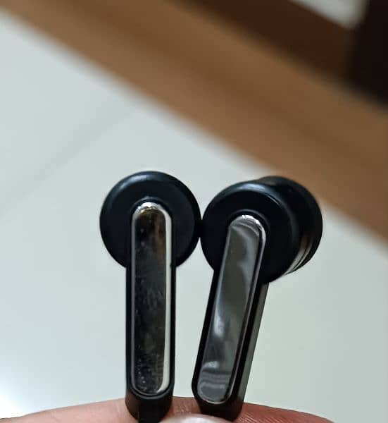 Original/Genuine Earphones of Samsung and Infinix 1