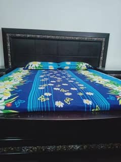 bedset with dressing