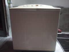 Dawlance Semi Automatic Twin Tub Washing Machine DW-8200 SALE URGENTLY