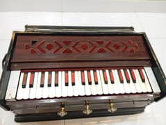 a best harmonium old but very pleasant