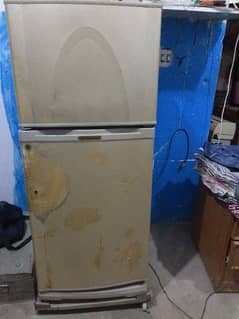 Dawlance Midium Size Fridge For sale