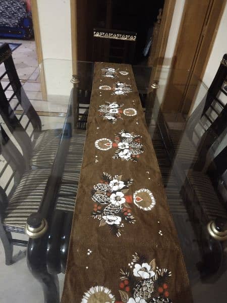 dinning table with six chairs 1