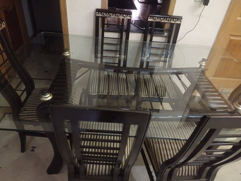 dinning table with six chairs 6