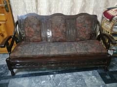 Wooden 5 five seaters  Sofa set well conditioned