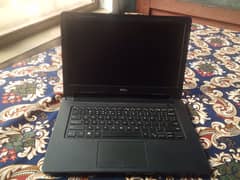 Dell i7 7th Generation 8GB Ram 500 GB Hard+Charger