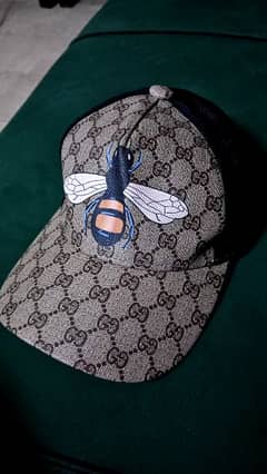 Gucci Cap Available (Rare Bee print)