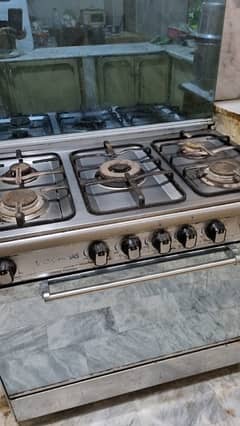cooking range ( gas stove/oven)