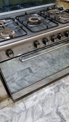 gas stove (cooking range)