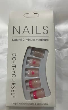 nails