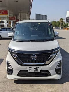 Nissan Roox 2023 NEW