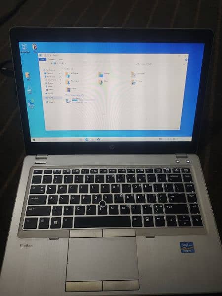 HP polio 9470m core i5 3rd gen, 8GB RAM 128 GB SSD 4