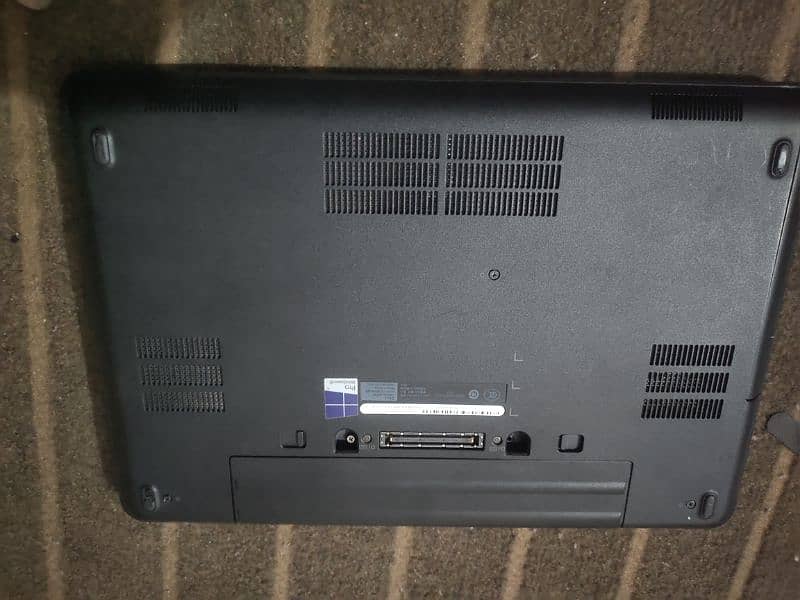 Dell Letitude e5440 core i5 4th gen, 8GB RAM, Dual Hard 1