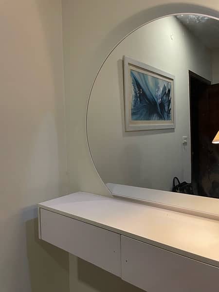 Mirror with Wall Mounted Dressing Table 7