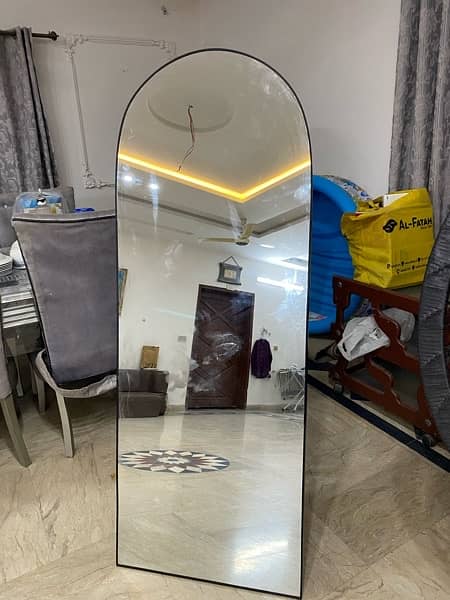 u shaped standing mirror 5.5 by 2 1