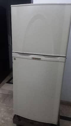 Dawlance mediume size Refrigerator 100% Geniune Condition