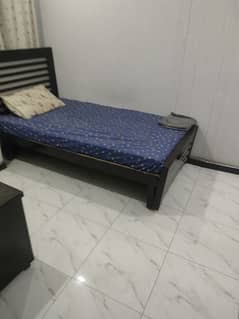 Furnished room with AC, cale, internet