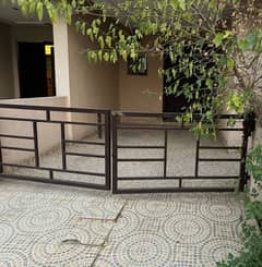 5 marla house gate for sale