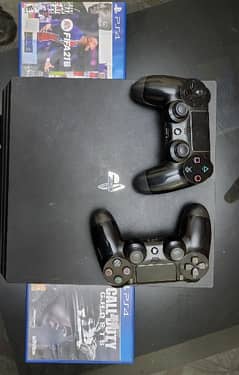 PS4 PRO with 2 controller (Latest update)