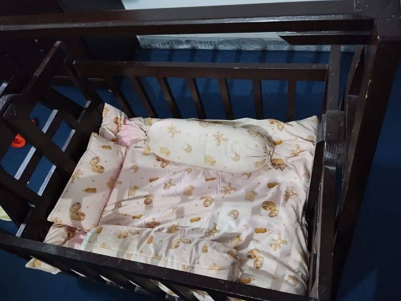 Baby swing/ Baby cot 2