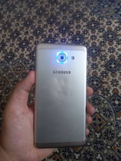 Samsung Galaxy j7 Max