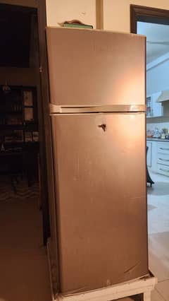 Haier HRF-255 Refrigerator