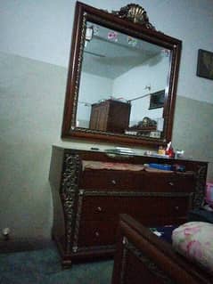 2 side table almari dressing mirror