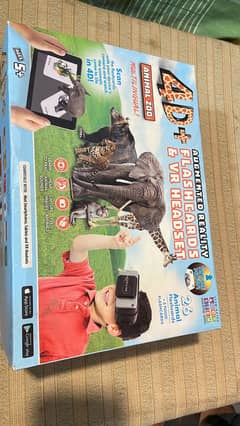 SAFARI VR HEADSET WITH MULTILE ZOO ANIMALS