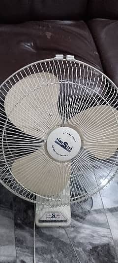 bracket fan 10 by 10 condition