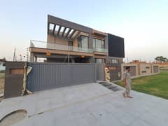 1 Kanal Luxury Modren House Available For RENT In DHA Phase 6 lahore