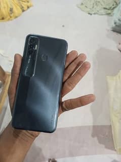 Tecno spark 7 pro. 4+64 Ram condition 10/10 with complete box