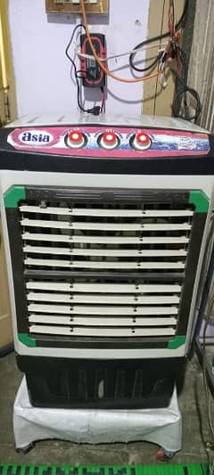 DC 12 volt air cooler like new