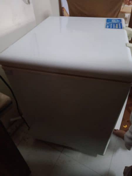 Haier Single Door Chest Deep Freezer Model (HDF-245SD) 9