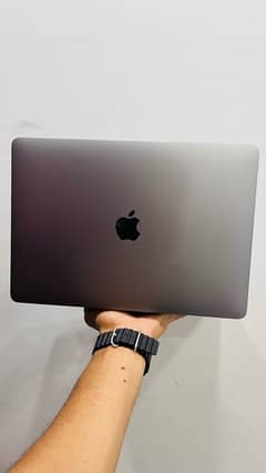 Macbook Pro 2020 M1 13”inch 16Gb Ram 1Tb Ssd