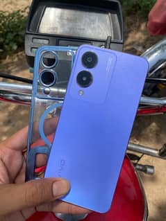 vivo y17s new with only box