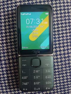 iTel Power700  3 SIMs Phone