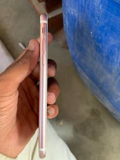 IPhone 7 32 GB  PTA Approved Rose Golden Battery Health 100