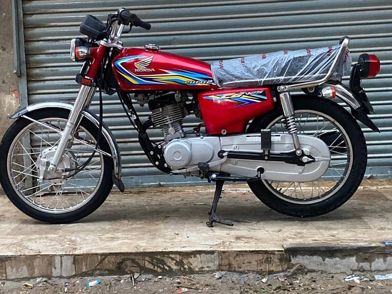 HONDA 125 MODEL 2018 RED COLOUR 2