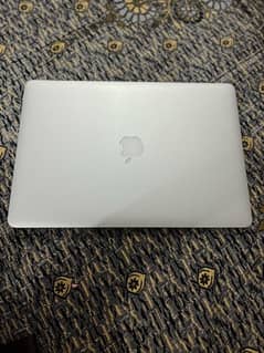Apple MacBook Pro (2013]  (15 inches) Quad-core core I7 [8gb/256gb]