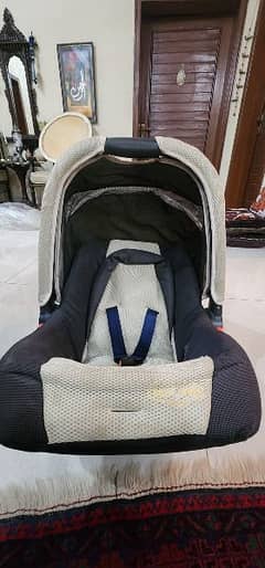 baby carrier/car seat