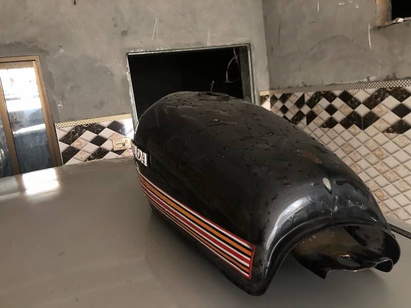 Honda CG 125 fuel tank 3