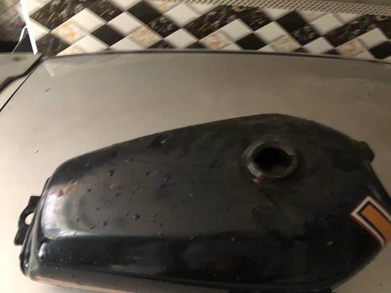 Honda CG 125 fuel tank 4